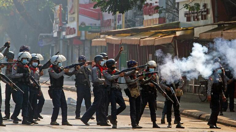 Μιανμάρ: Ανήμερα της εθνικής εορτής η χούντα αποφυλακίζει 700 κρατούμενους