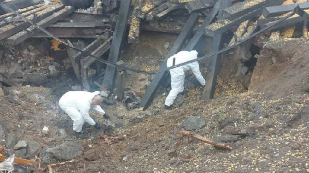 Πολωνία: Στο σημείο όπου έπεσε ο πύραυλος – Ο κρατήρας που δημιουργήθηκε (φωτό)