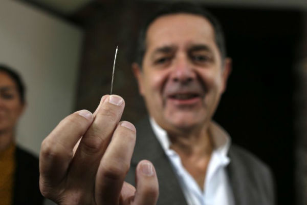 Ιταλός βρήκε κυριολεκτικά «βελόνα στα άχυρα» αν και χρειάστηκε 30 ώρες!