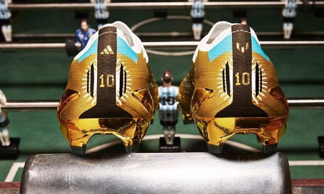 Μουντιάλ: «Μίδας» ο Λιονέλ Μέσι στο Κατάρ – Παρουσιάστηκαν τα χρυσά του παπούτσια (φωτό)