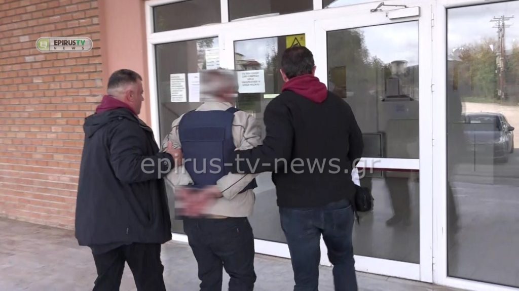 Άρτα: Πήρε προθεσμία για τη Δευτέρα ο 60χρονος που κατηγορείται για τη δολοφονία του αδερφού του (βίντεο)