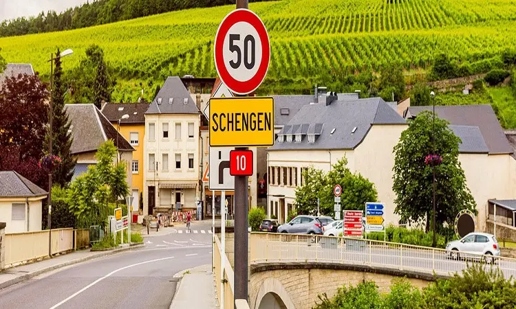 Η Αυστρία λέει «όχι» στην επέκταση της ζώνης Σένγκεν