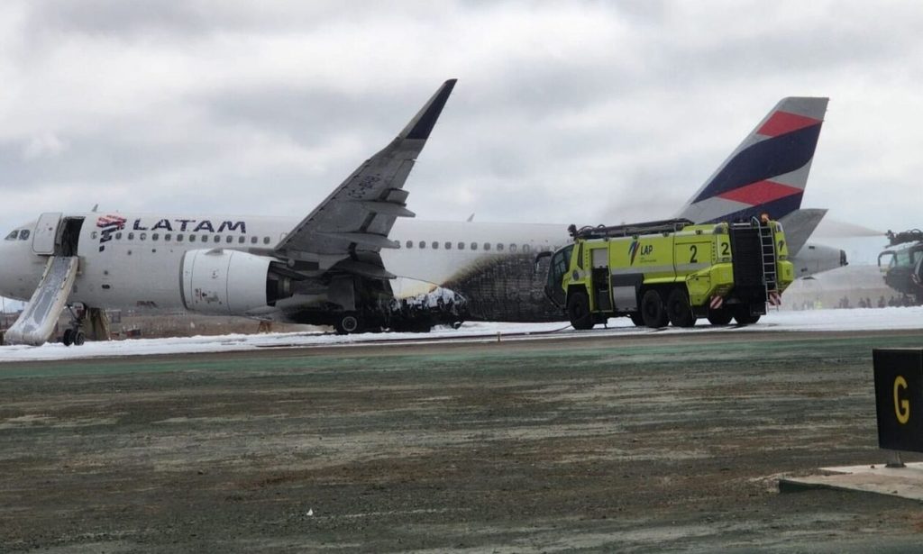 Περού: Νεκροί δυο πυροσβέστες σε σύγκρουση αεροπλάνου με πυροσβεστικό όχημα σε διάδρομο απογείωσης