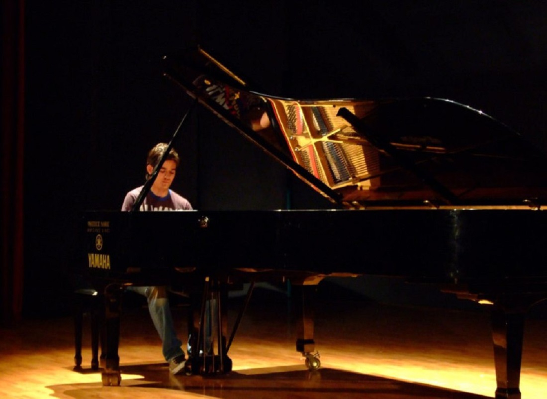 Γιώργος Καραγιάννης: «Έφυγε» από τη ζωή σε ηλικία 36 ετών ο σπουδαίος πιανίστας