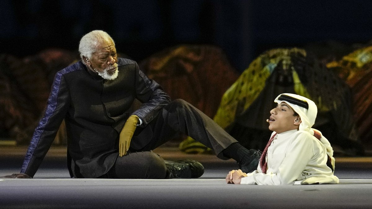 Μουντιάλ 2022: Γιατί ο Μόργκαν Φρίμαν φορούσε ένα γάντι στην τελετή έναρξης – Ποια είναι η ιστορία του