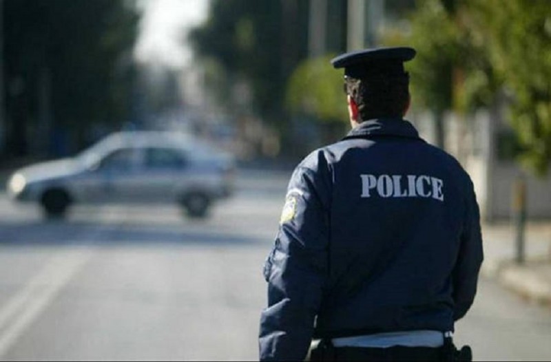 Σάμος: Παράνομος οπλουργός επιτέθηκε με ρόπαλο σε αστυνομικό