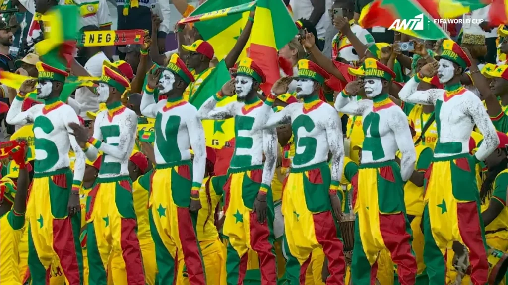 Μουντιάλ: Οι φίλαθλοι της Ολλανδίας και της Σενεγάλης έδωσαν το δικό τους «σόου» στις κερκίδες (φωτό)