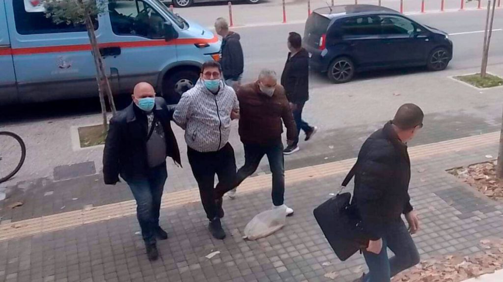 Θεσσαλονίκη: Προθεσμία για να απολογηθεί έλαβε ο Γερμανός παιδόφιλος που παρίστανε τον αστυνομικό