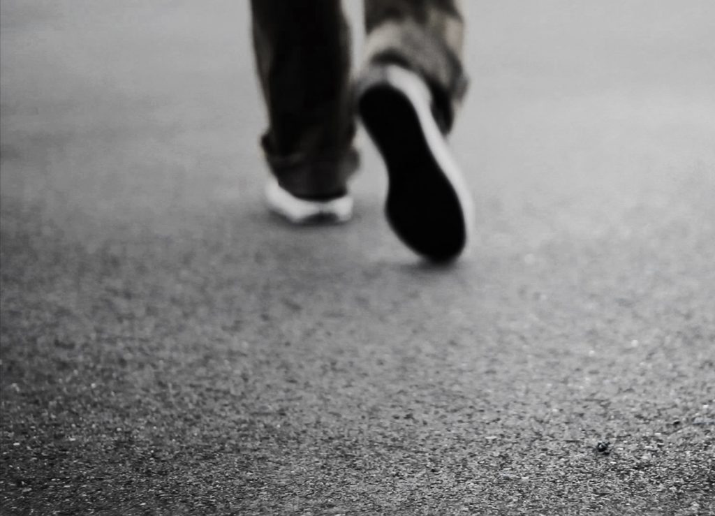 Τα επτά σημάδια για να καταλάβετε ότι κάποιος σας λέει ψέματα σύμφωνα με ψυχολόγο του FBI