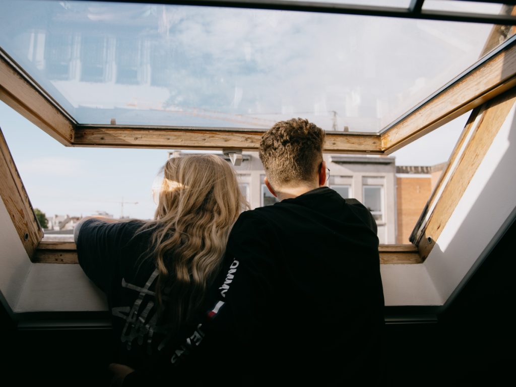 Τα μεγαλύτερα σημάδια που μαρτυρούν ότι δε θα πρέπει να εμπιστευτείς ένα άτομο