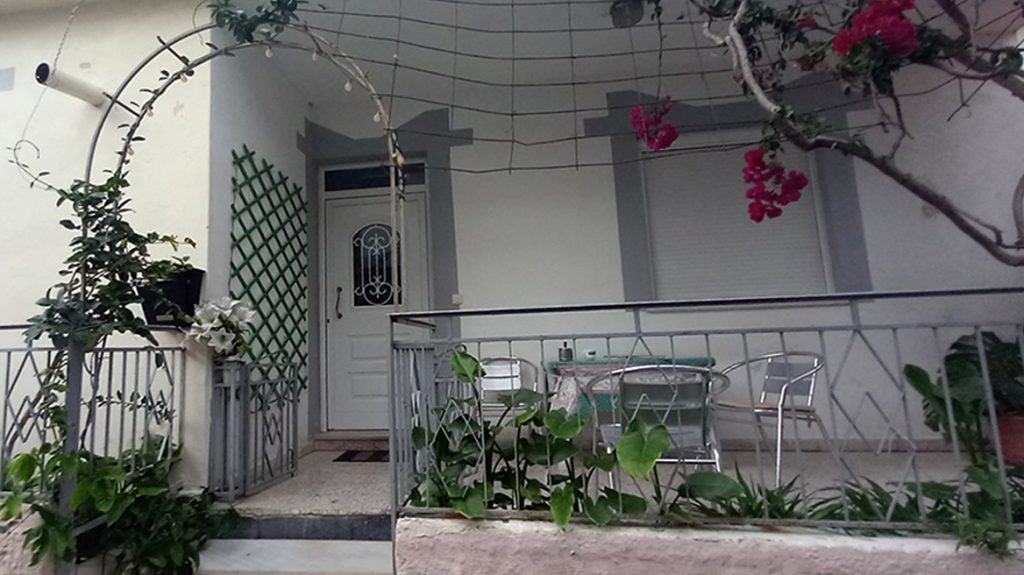 Φρίκη στη Ρόδο: Η 45χρονη οικιακή βοηθός που έπνιξε την 75χρονη ομολόγησε άλλους τρεις φόνους και μία απόπειρα (upd)