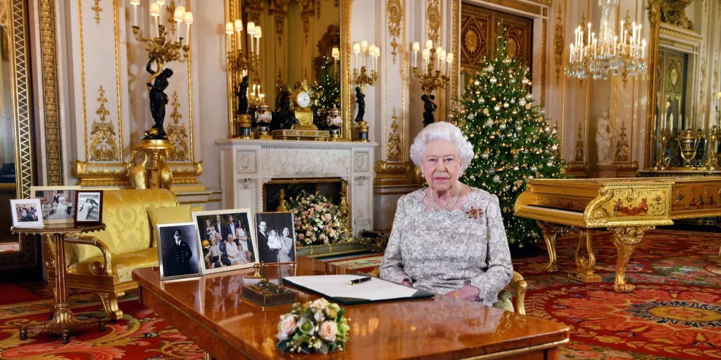 Βρετανία: Χωρίς επισημότητες τα πρώτα Χριστούγεννα χωρίς τη βασίλισσα Ελισάβετ – Ποια παράδοση θα «σπάσει» ο Κάρολος