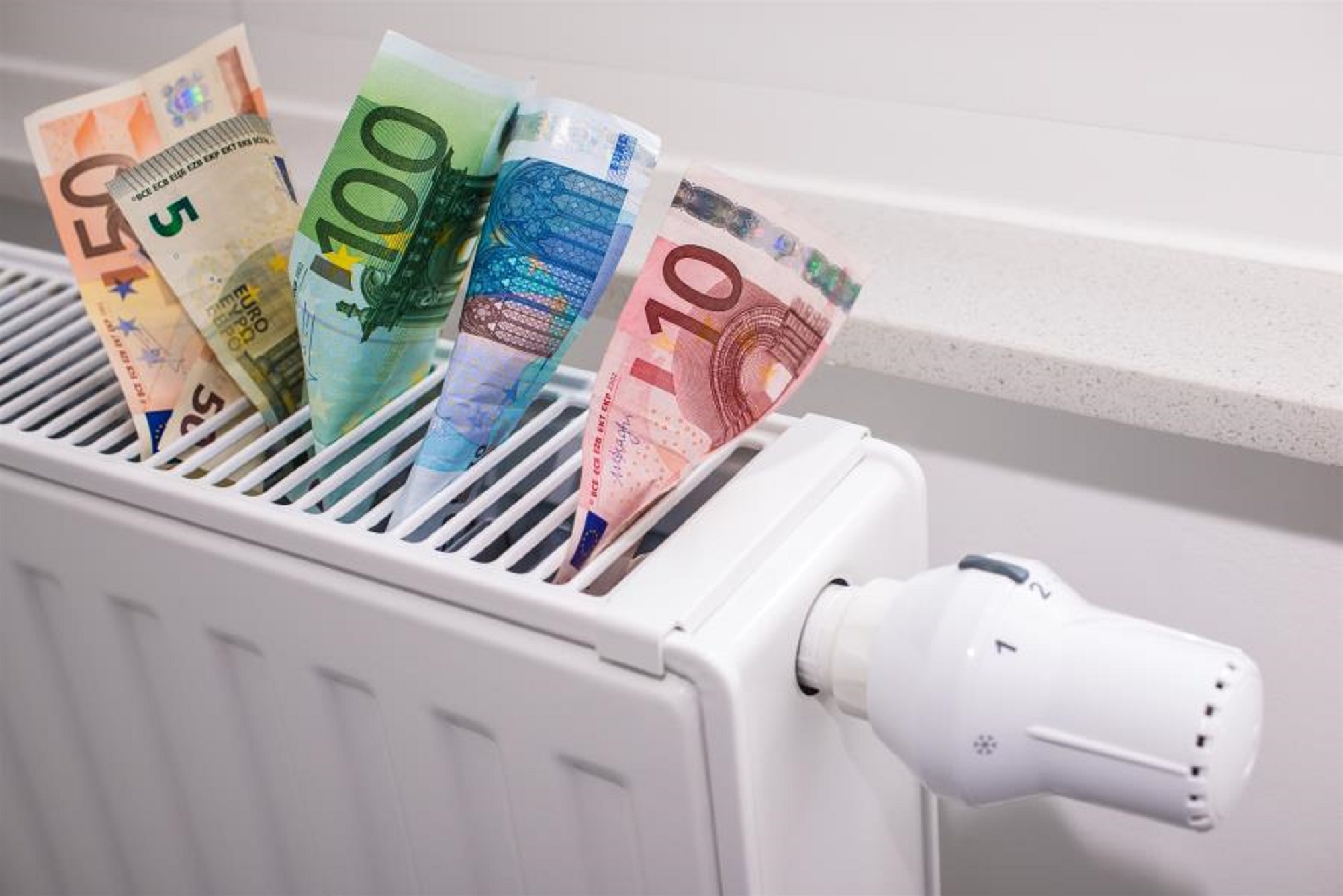 Επίδομα θέρμανσης: Μέχρι πότε μπορείτε να υποβάλετε την αίτησή σας – Ποιοι δικαιούνται 1.600 ευρώ