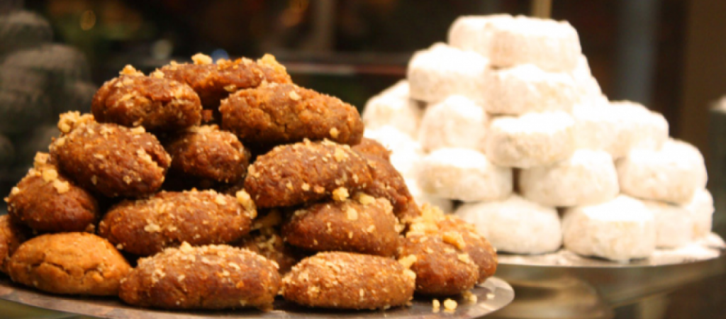 8 απλές οδηγίες για να φτιάξετε το τέλειο μελομακάρονο