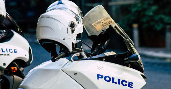 Ζωγράφου: Έκρηξη στο αμαξοστάσιο – Ζημιές σε οχήματα του Δήμου