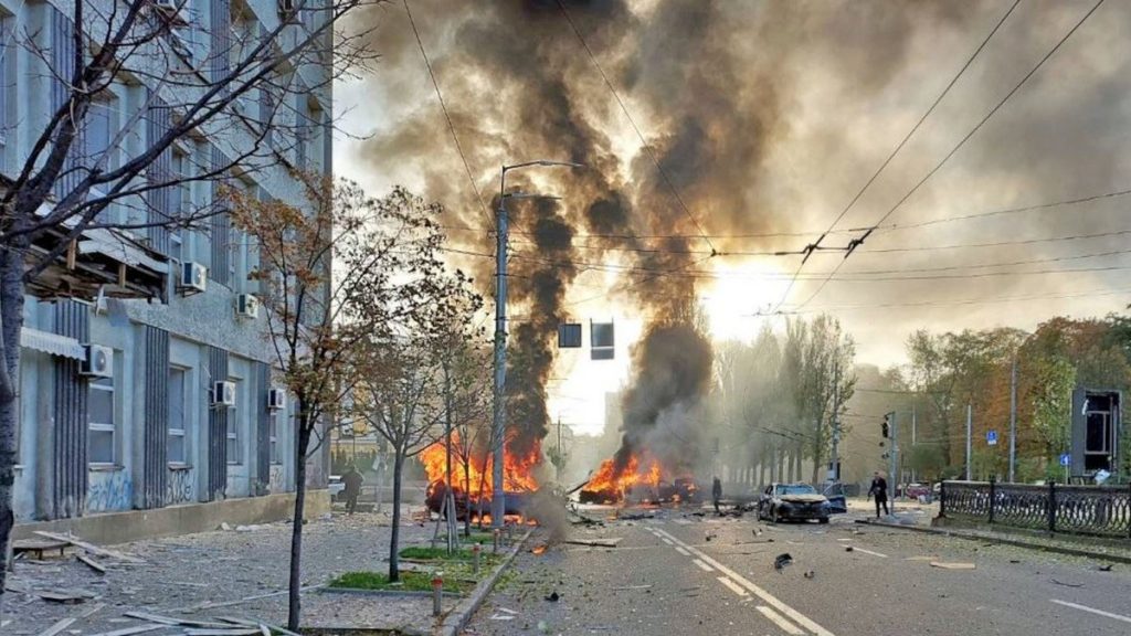 Δήμαρχος Κιέβου: «Χωρίς ηλεκτρικό ρεύμα παραμένει πάνω από το 70% των κατοίκων της πρωτεύουσας»