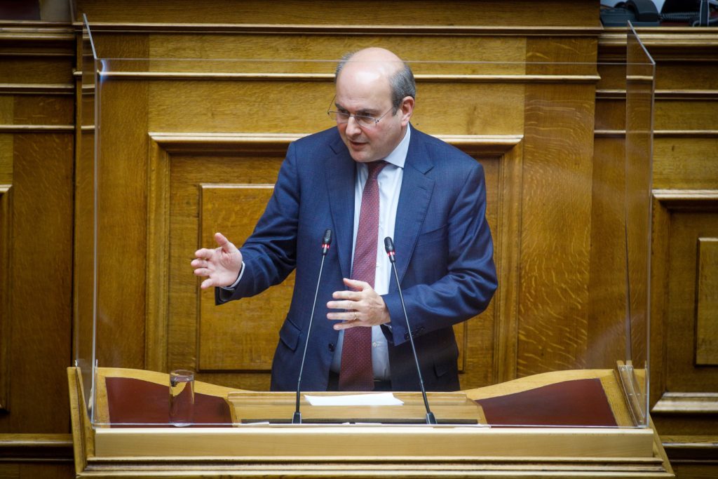 Κ.Χατζηδάκης: Πόσους αφορούν οι αυξήσεις των συντάξεων – Ποιοι παίρνουν διπλή ή τριπλή αύξηση