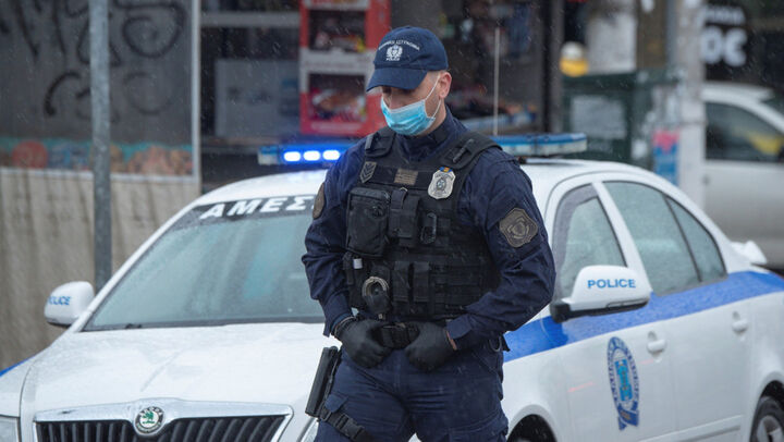 Θύμα κλοπής στη Δάφνη ειδικός σύμβουλος του πρωθυπουργού – Του έκλεψαν την τσάντα του