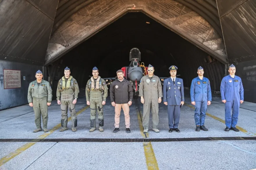 Στις αεροπορικές βάσεις Ανδραβίδας και Άραξου ο Ν.Χαρδαλιάς (φωτο)