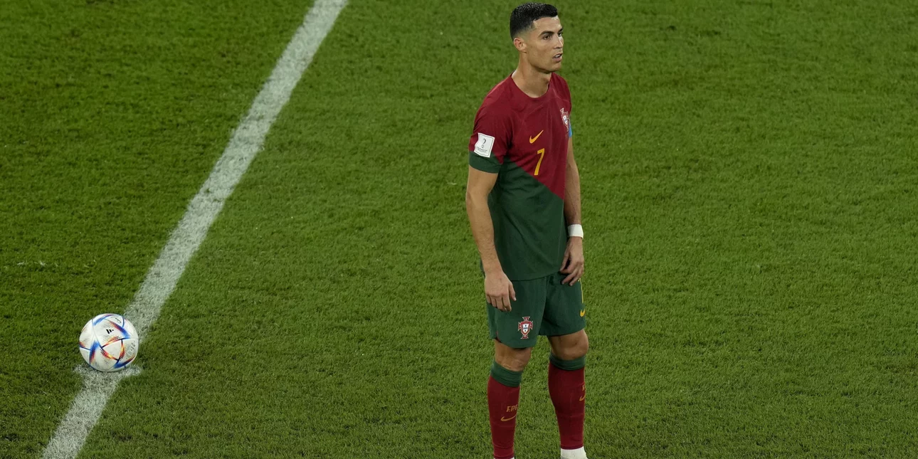 Μουντιάλ 2022: Τι βρήκε στο σορτσάκι του και έφαγε ο Κριστιάνο Ρονάλντο; – Η κίνηση που προβλημάτισε (βίντεο)