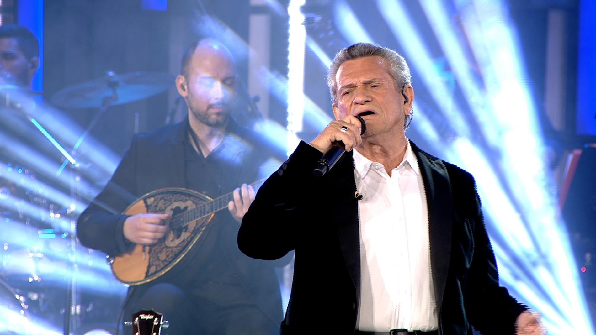 «Σπίτι με το Μega»: Λαϊκή βραδιά με τον Γιώργο Μαργαρίτη