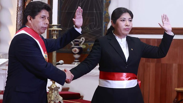 Περού: Ο πρόεδρος Πέδρο Καστίγιο επέλεξε την Μπέτσι Τσάβες για τον πρωθυπουργικό θώκο