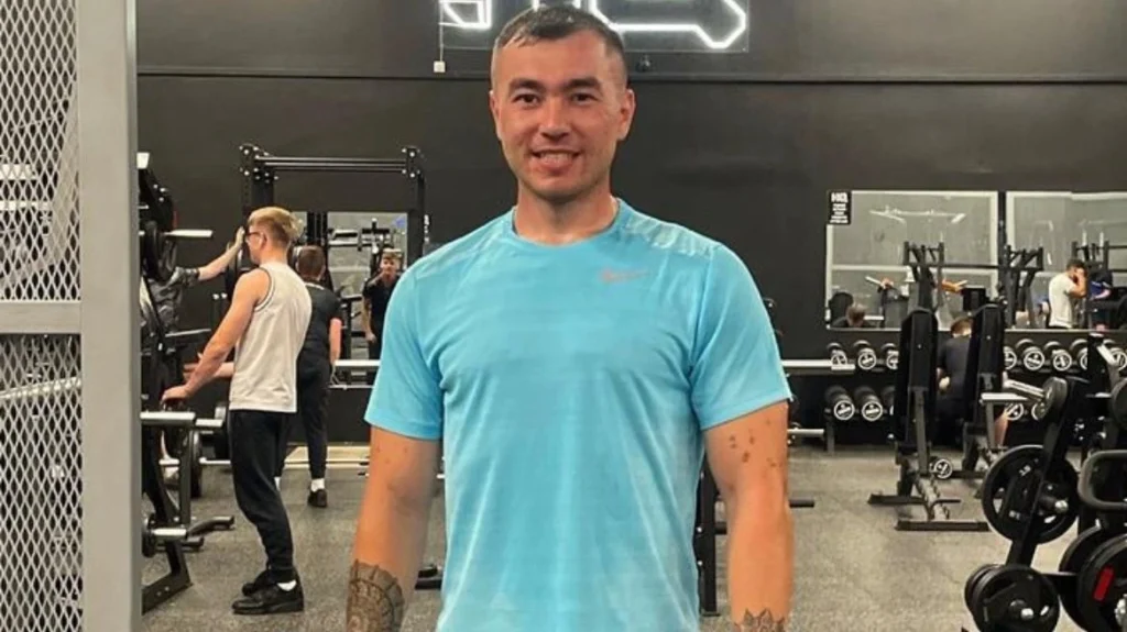 Μποντιμπίλντερ έπαθε τρομακτική ακμή από τα στεροειδή (βίντεο)