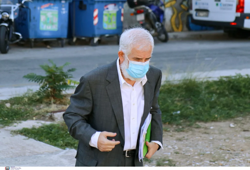 Σε δύσκολη οκονομική κατάσταση ο Πέτρος Φιλιππίδης – Χάνει τα πάντα