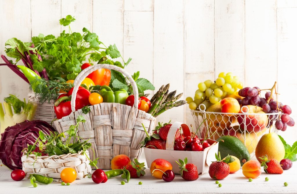 Αυτά είναι τα φρούτα και λαχανικά που θα τονώσουν το ανοσοποιητικό σου για τις ιώσεις