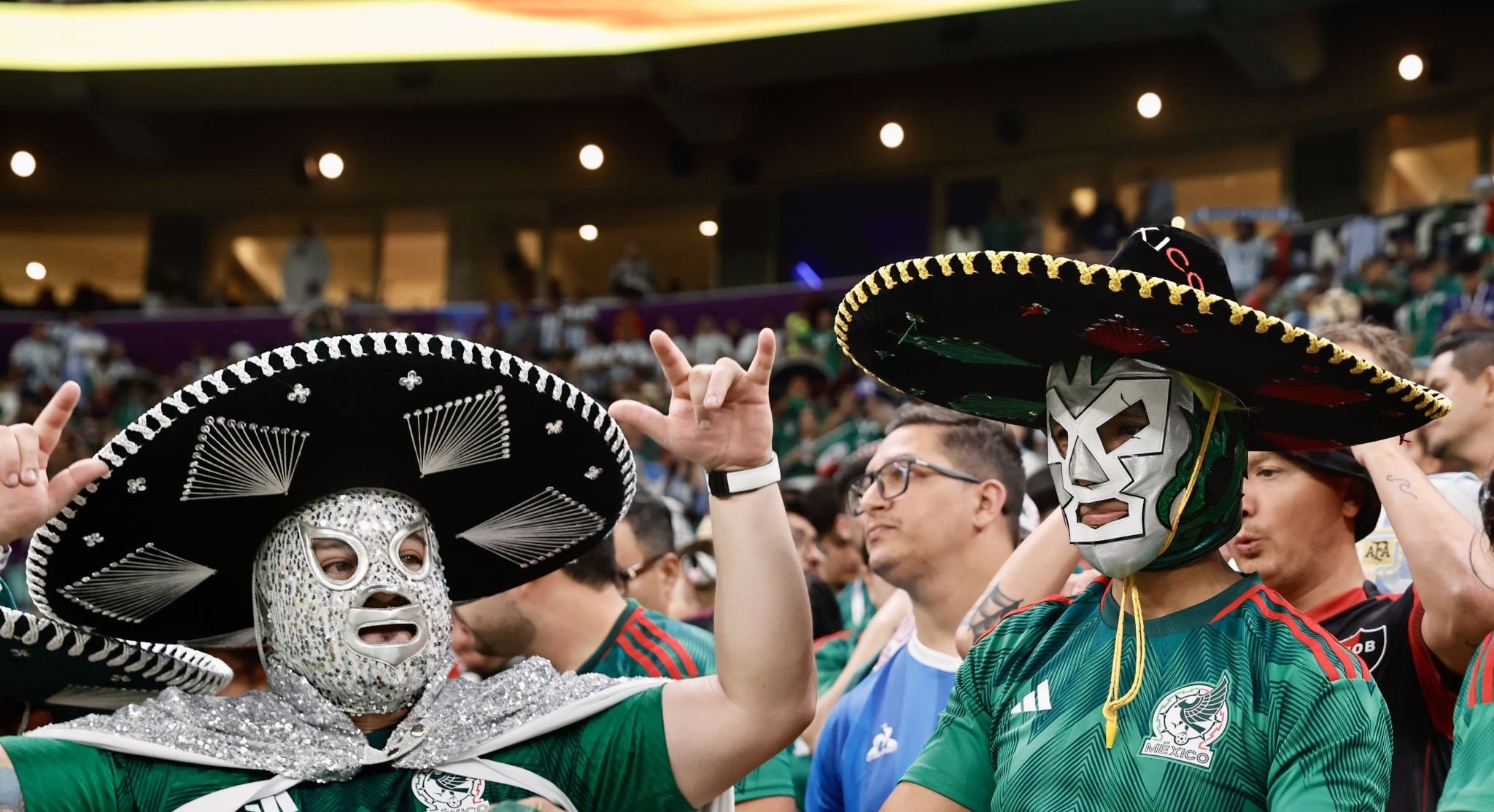 Μουντιάλ 2022: Άγριο ξύλο μεταξύ οπαδών της Αργεντινής και του Μεξικού την ώρα του αγώνα (βίντεο)