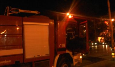 Φωτιά σε διαμέρισμα στο κέντρο της Αθήνας – Ένας ανήλικος ανασύρθηκε νεκρός