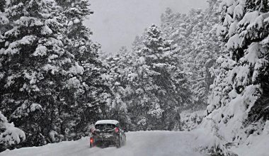Πήλιο: Έπεσαν τα πρώτα χιόνια – Μοναδικές εικόνες