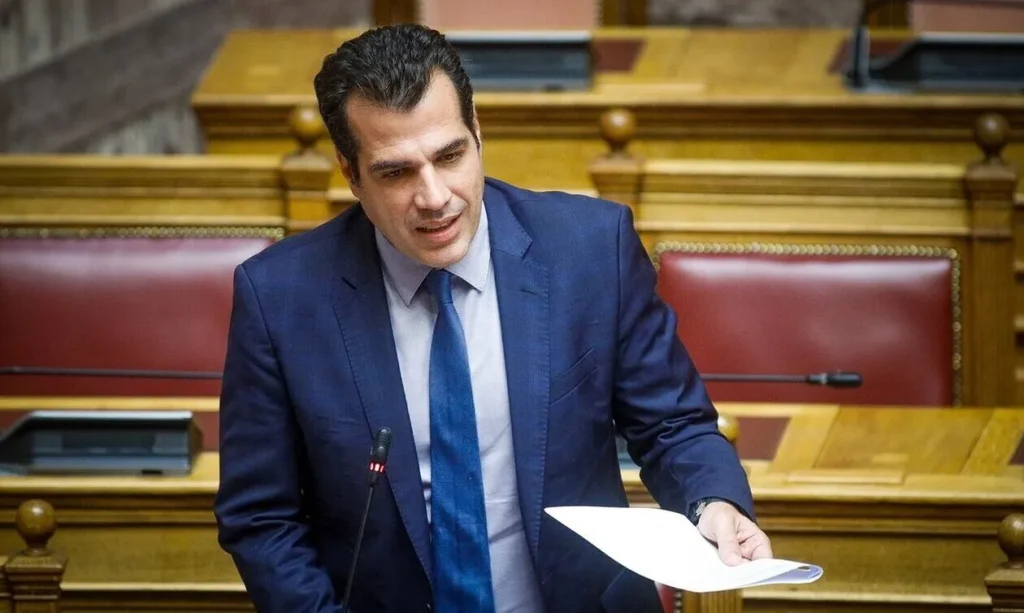 Θ.Πλεύρης: «Θα εφαρμόσουμε την απόφαση του ΣτΕ για επιστροφή των ανεμβολίαστων υγειονομικών αλλά με όρους»