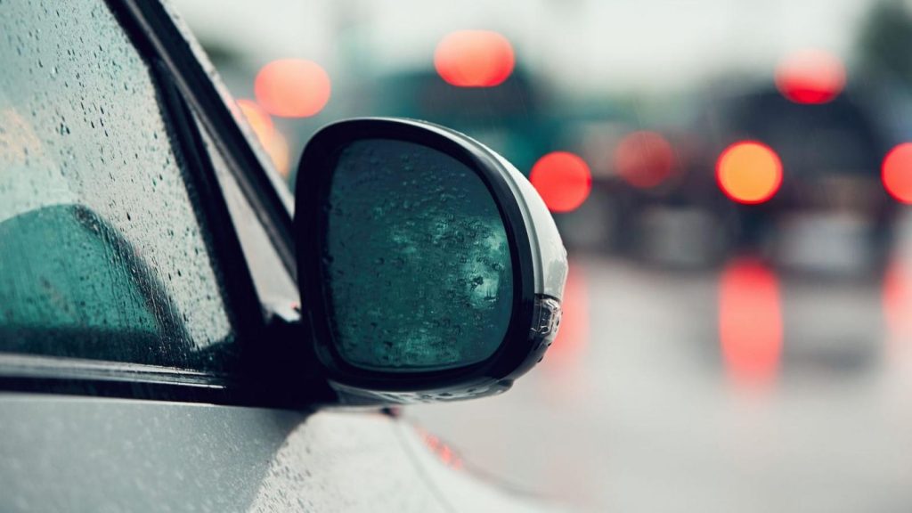 Το κόλπο με το σαπούνι που θα σας «λύσει» τα χέρια στο αυτοκίνητο (βίντεο)