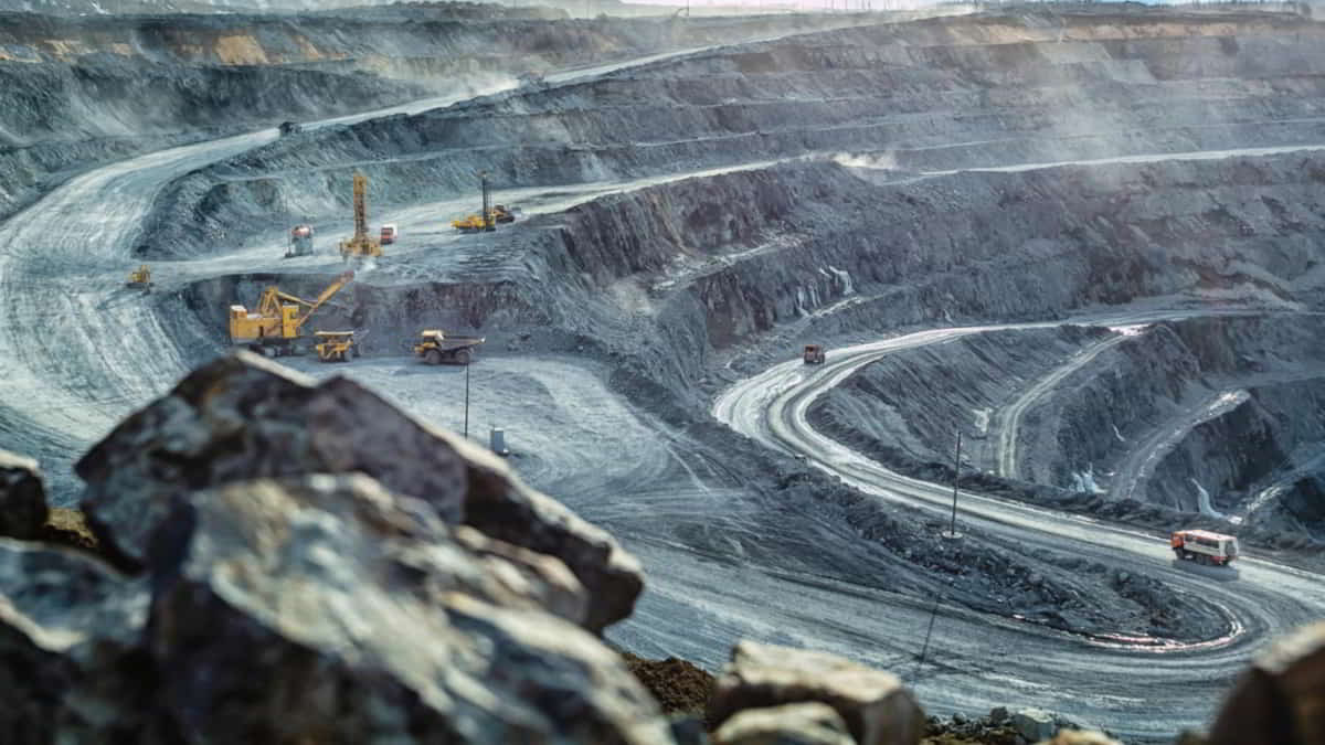 «Λευκός χρυσός»: Αυτό είναι το υπερπολύτιμο μέταλλο που αναζητούν στο υπέδαφος της γηραιάς ηπείρου