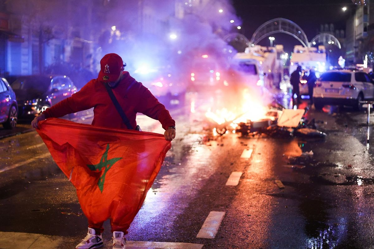 Εικόνες από το μέλλον της Ελλάδας οι βαρβαρότητες των Μαροκινών στο Βέλγιο – Κ.Μπογδάνος: «Μην πει κανείς ότι δεν ήξερε»