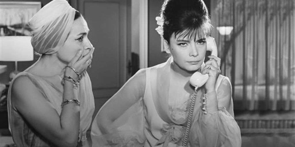 Το Twitter «έστησε γλέντι» με τον σεισμό με Τζένη Καρέζη και «Κατακουζηνό» – «Κουνηθήκατε;»