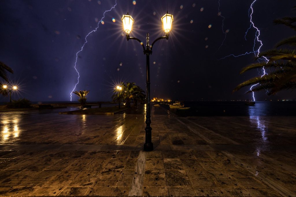 Κακοκαιρία «Ariel»: Μήνυμα από το 112 σε Ζάκυνθο και Κεφαλονιά (φωτό)