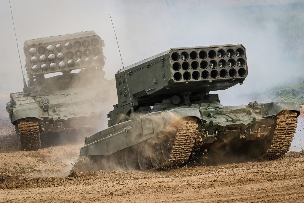 «Εκτοξεύονται» οι αμυντικές δαπάνες το 2023 για τον ρωσικό στρατό – Προτεραιότητα η παραγωγή όπλων