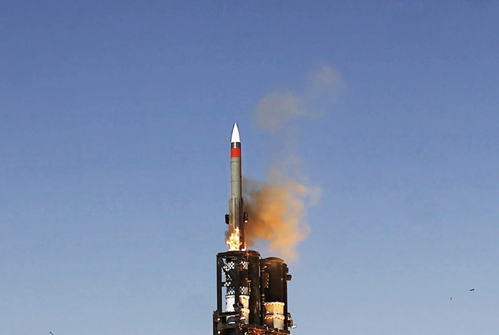 Με τον α/α πύραυλο Barak MX που εκτοξεύτηκε από κορβέτα Saar-6 αναχαιτίστηκε πύραυλος cruise (βίντεο)