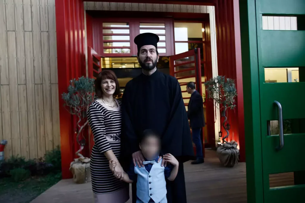 ΜΚΟ «Κιβωτός του Κόσμου»: Με χρήματα της οργάνωσης αγοράστηκε η μεζονέτα στη Ραφήνα