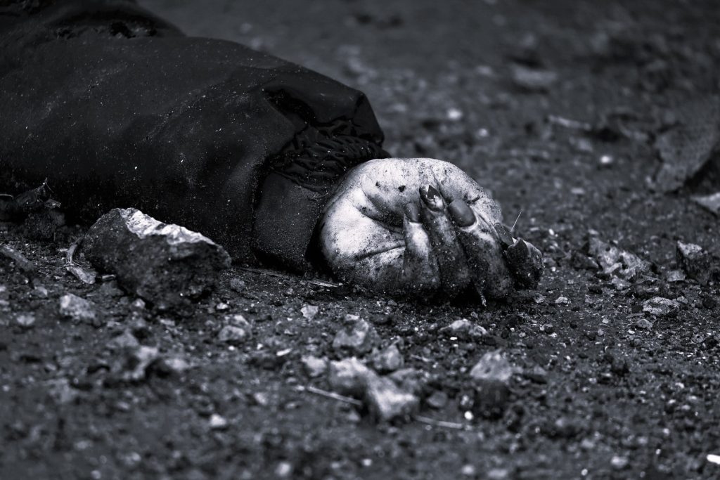 Καστοριά: Ταυτοποιήθηκε μετά από πολλούς μήνες η σορός νεκρής γυναίκας – Είχε βρεθεί θαμμένη έξω από γήπεδο