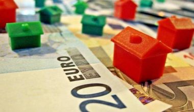 Η κυβέρνηση δημιουργεί νέα γενιά «κόκκινων δανείων»: «Ας τα βρουν τράπεζες-δανειολήπτες – Ούτε ευρώ από τον προϋπολογισμό»