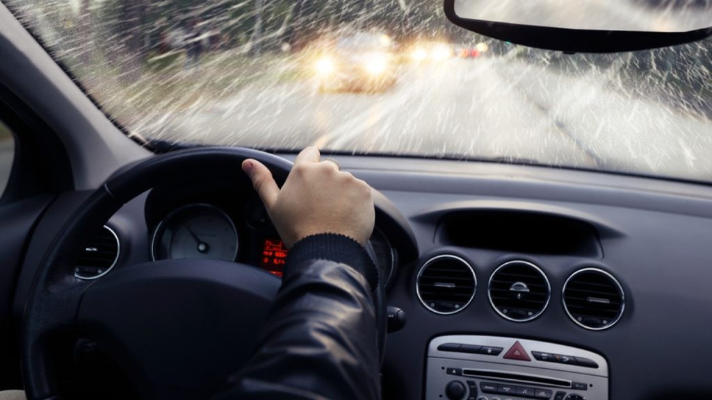Αυτός είναι ο κανόνας των 7 βαθμών Κελσίου που πρέπει να ακολουθείς στο αυτοκίνητο – Όσα χρειάζεται να ξέρεις
