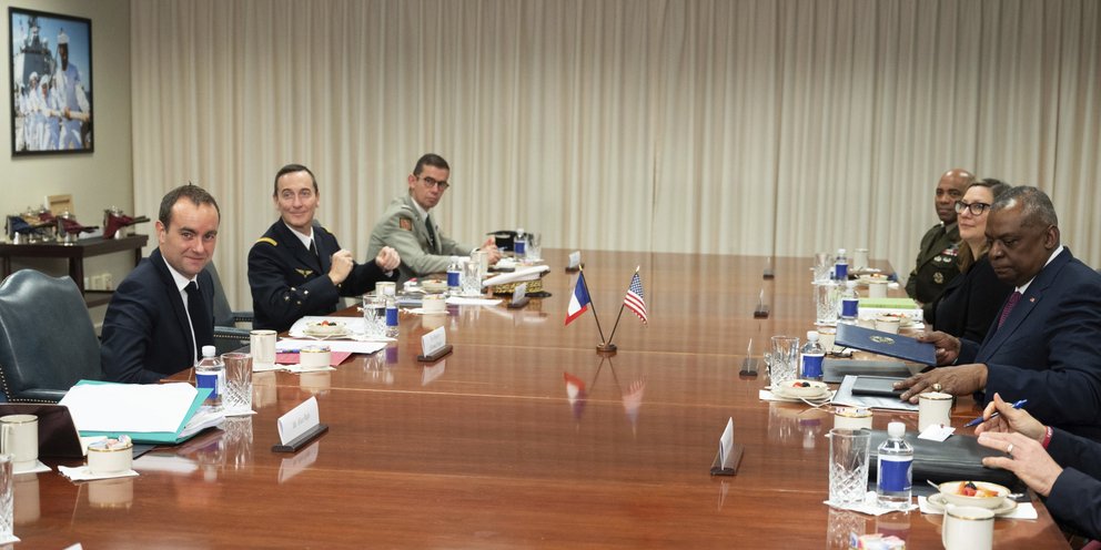 Την «έντονη ανησυχία» της εξέφρασε η Γαλλία για το ενδεχόμενο νέας χερσαίας επιχείρησης της Τουρκίας στη Συρία