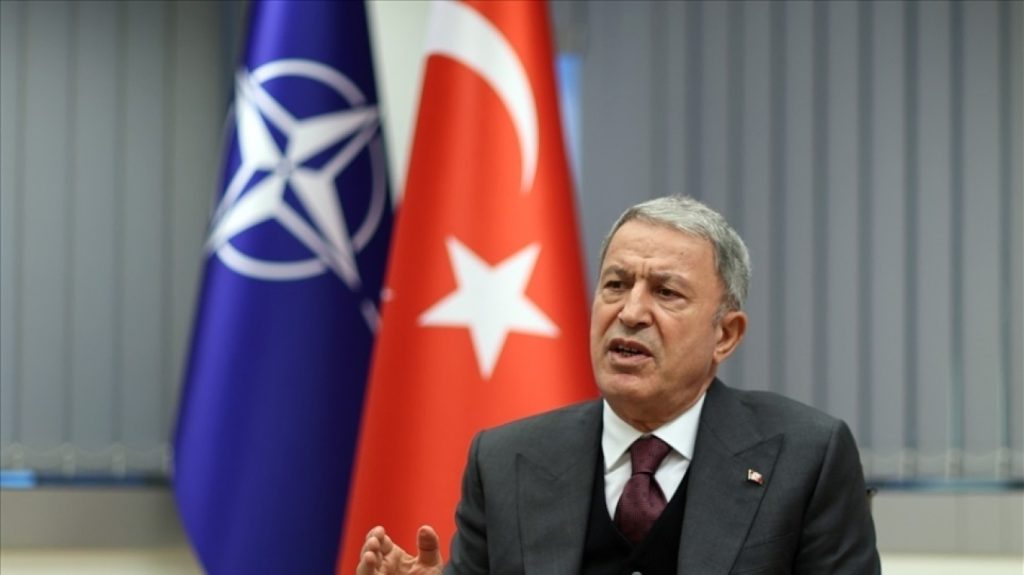«Κατανόηση» ζητά από τις ΗΠΑ ο Χ.Ακάρ για πιθανή τουρκική στρατιωτική εισβολή στη Συρία