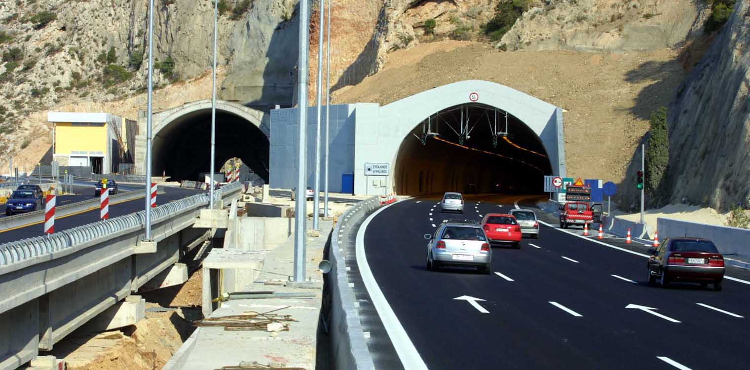 Εθνική οδός Αθηνών – Κορίνθου: Δόθηκε στην κυκλοφορία η μεσαία λωρίδα στην Κακιά Σκάλα