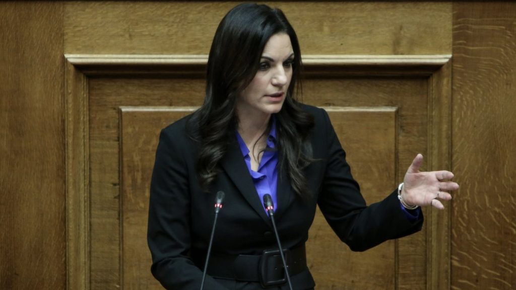 Νέες «ριπές» από την Όλγα Κεφαλογιάννη: «Να διαλευκανθεί το σκάνδαλο των υποκλοπών πριν τις εκλογές»