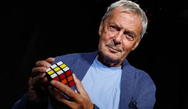 Κύβος του Ρούμπικ: Το «κόλπο» για να τον λύσουμε γρήγορα