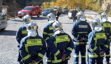 Λέσβος: Εμπρηστική επίθεση από αγνώστους σε 13 οχήματα εταιρείας ενοικίασης